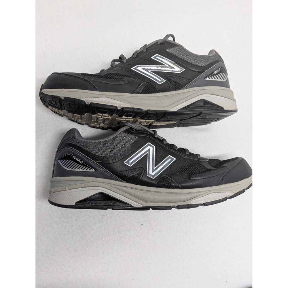 New Balance 1540v3 Mens Running Shoes Black Grey M1540BK3 Size 11.5 4E Wide